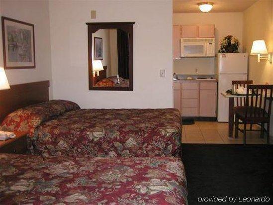 Intown Suites Extended Stay Charlotte Nc -East Independence Номер фото