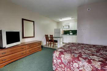 Intown Suites Extended Stay Charlotte Nc -East Independence Экстерьер фото